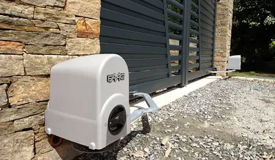 Motorisation à bras articulés FAAC en Corse