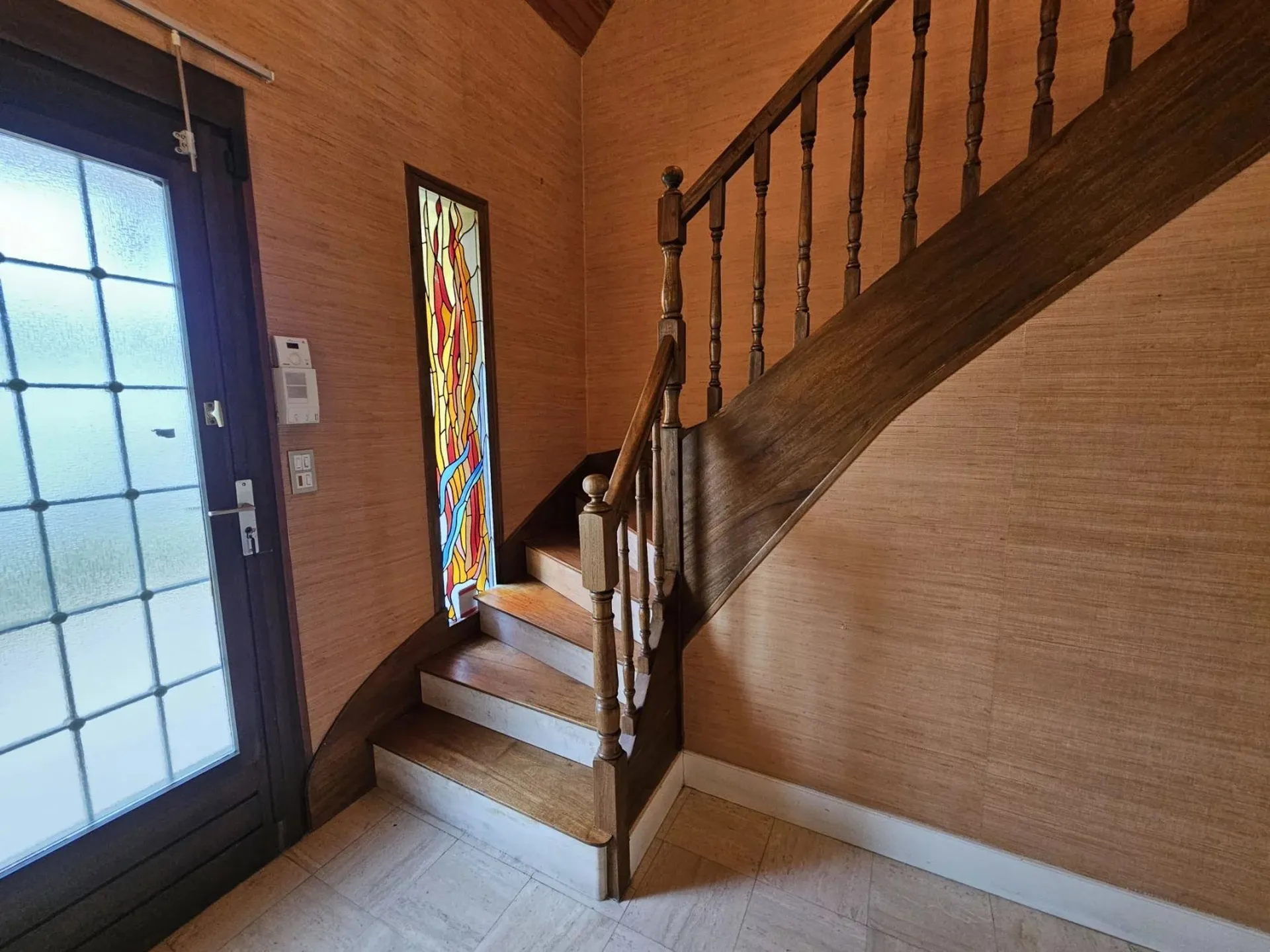 acheter une maison familiale lumineuse avec plus de 4 chambres au mans quartier croix de pierre