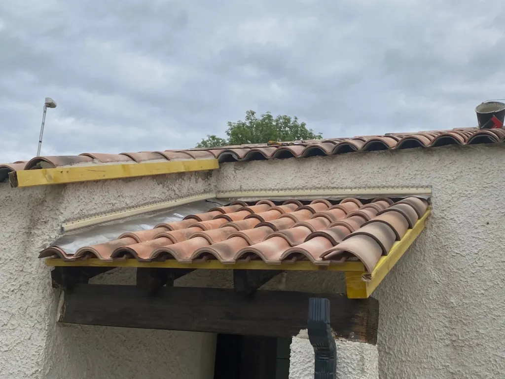 Réfection de toiture type P.S.T sur Velaux près de Aix en Provence