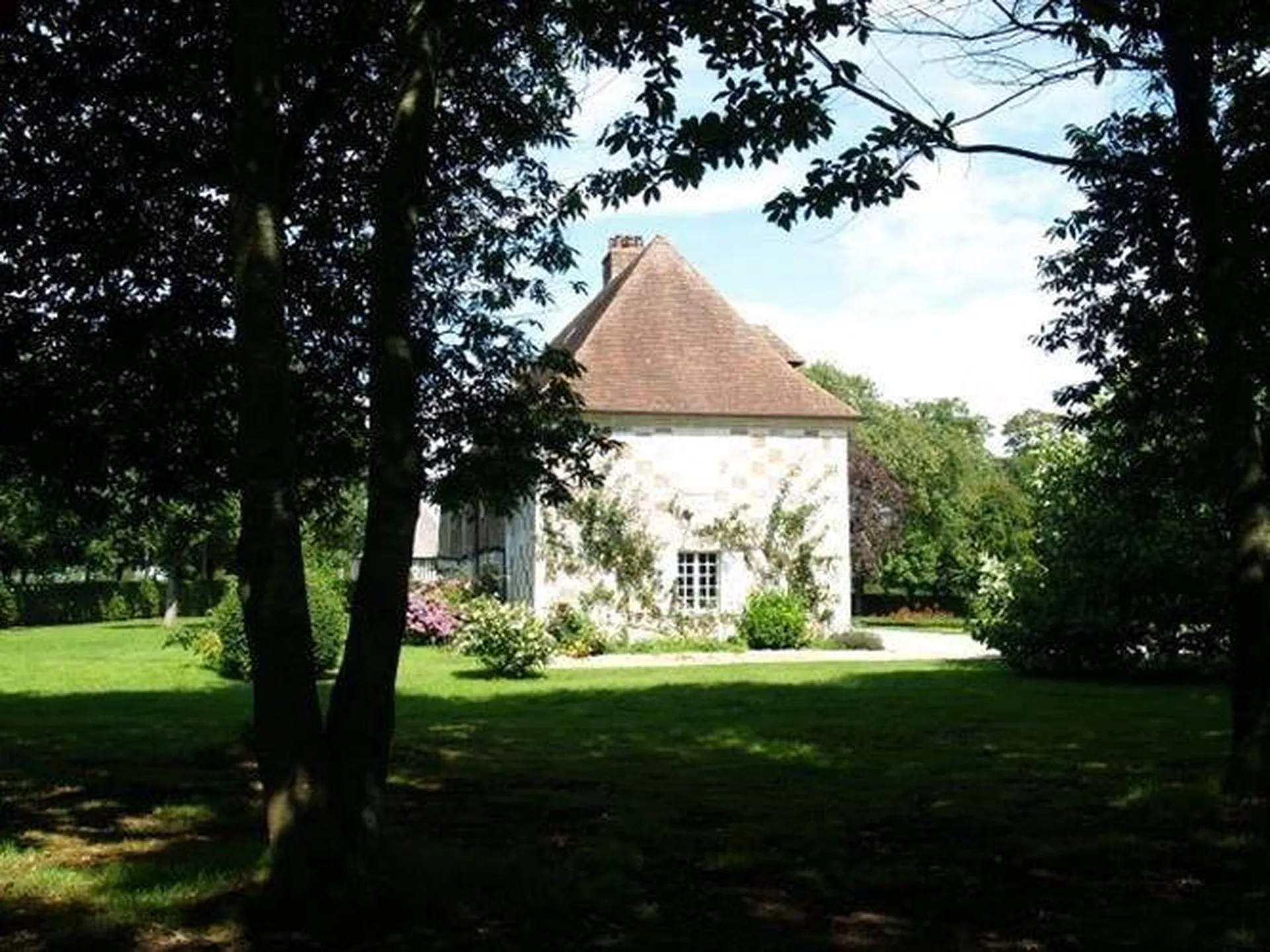 Acquérir une propriété en briques et colombages à 15 minutes de Pont L'Eveque 14130