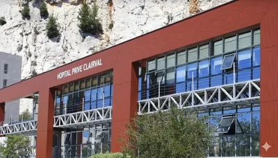 Transport ambulance médicalisé vers le centre de rééducation et soins de suite Clairval à Marseille dans un cadre sécurisé et bienveillant