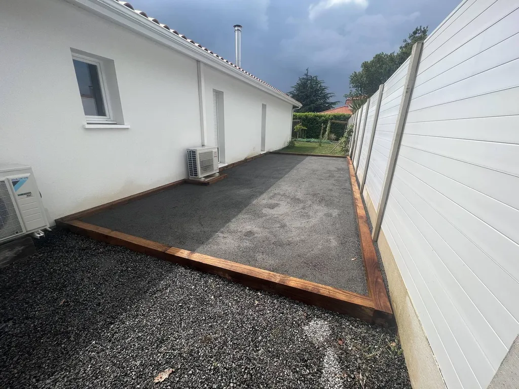 Réalisation par votre paysagiste d’un terrain de pétanque à Biscarrosse