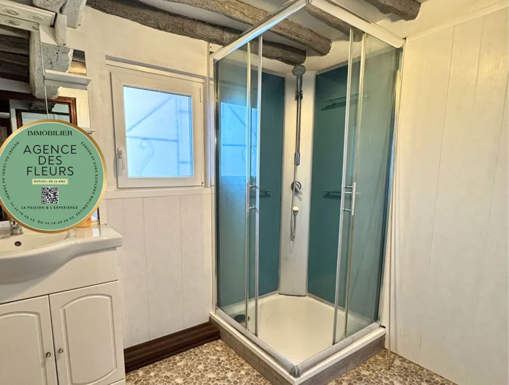 A vendre, maison de 58 m² sur un terrain de 365 m² située à Oissel 76350