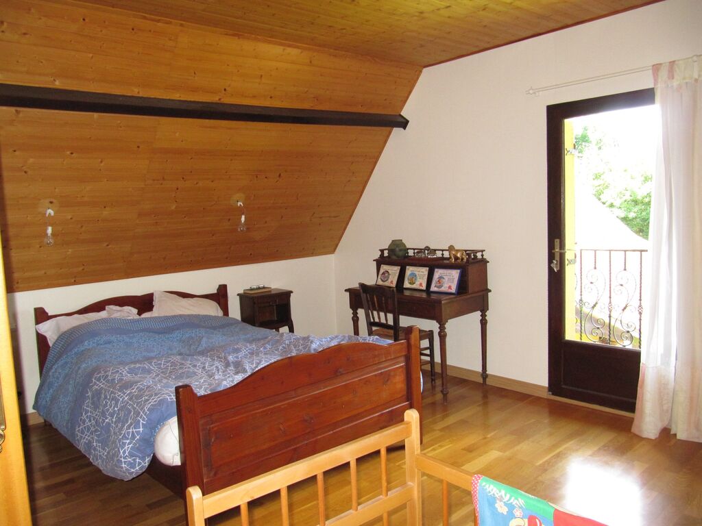 Maison avec double garage. 15 km de Lisieux (14100)