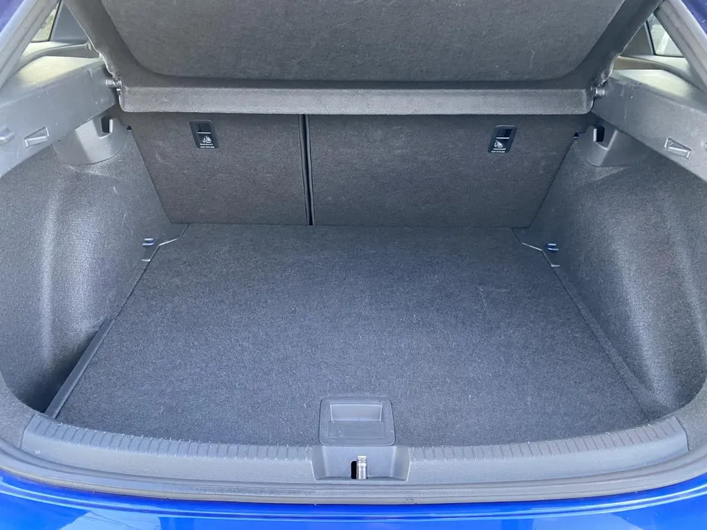 Volkswagen Taigo occasion près de Rouen : SUV essence R-Line 2025 faible kilométrage à saisir