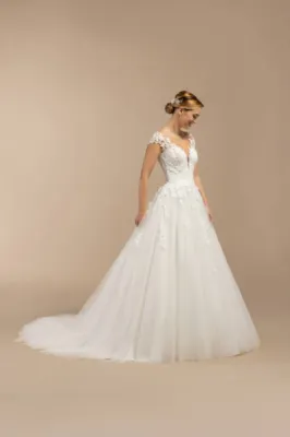 robe de mariée évasée à aix-en-provence
