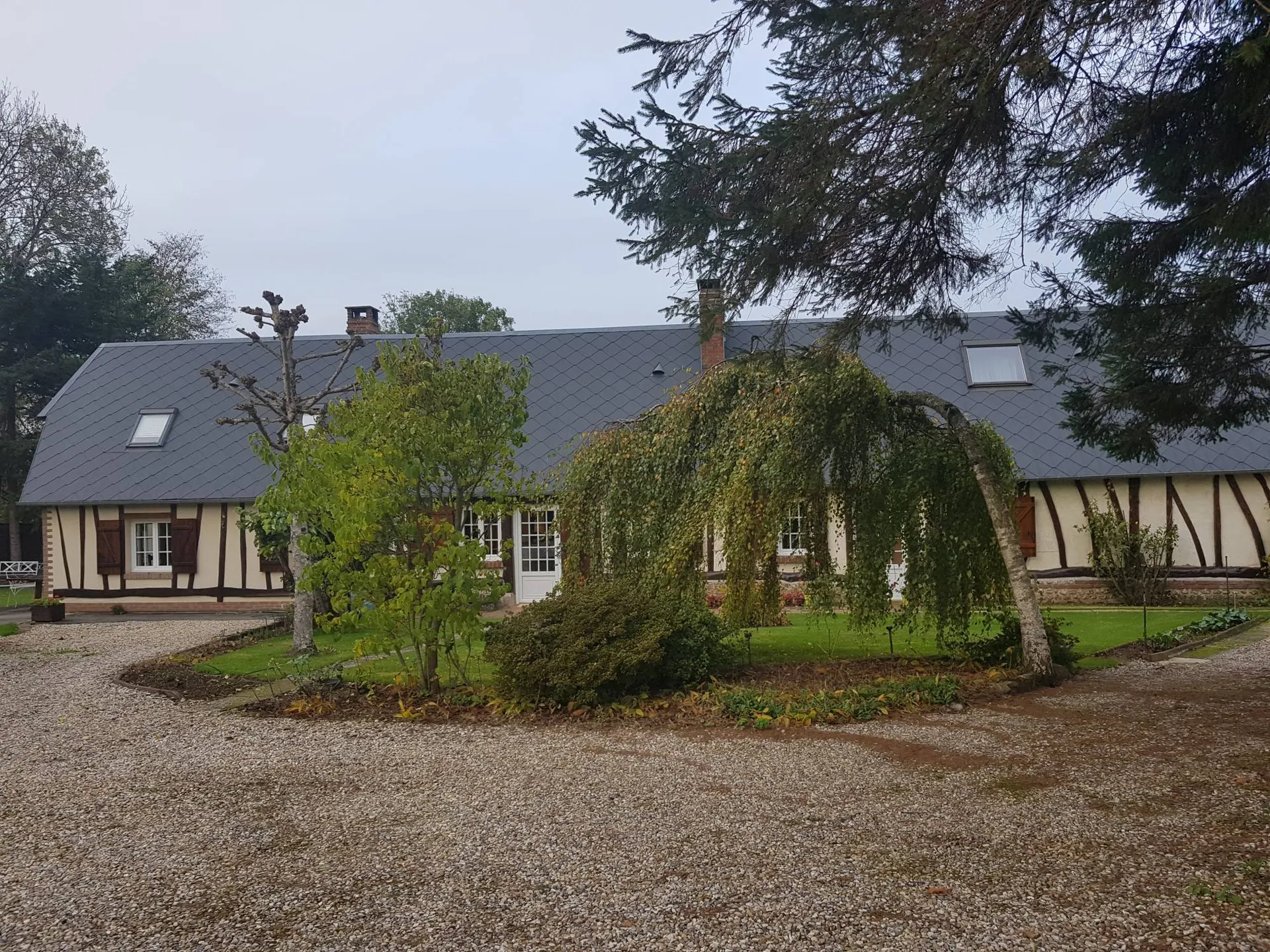 vend maison rénovée 4 chambres, forêt proche, chevaux, centre équestre 76
