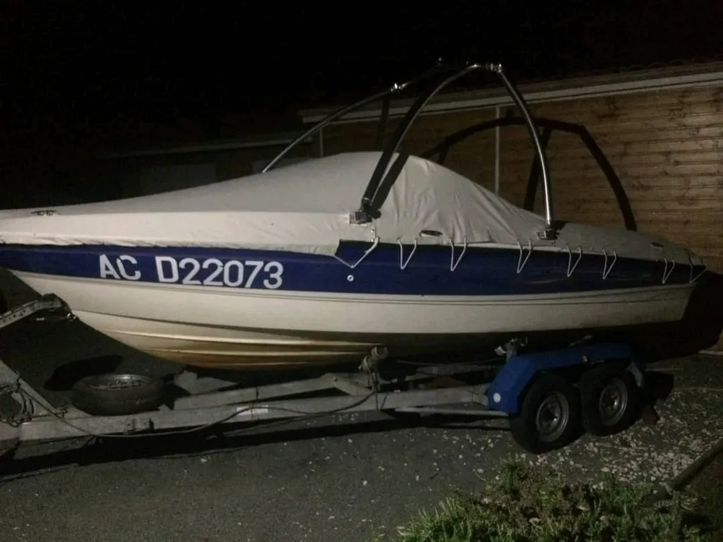 Personnalisation d'un taud d'hivernage à proximité d'Arcachon