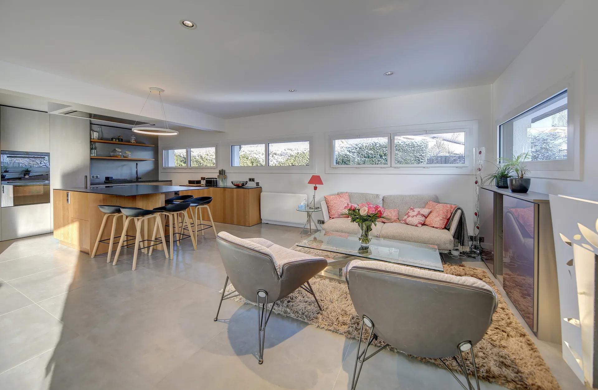 Retrouvons-nous autour de la cheminée dans une maison près du lycée international de Saint-Germain-en-Laye www.heliximmobilier.com/estimation-w1