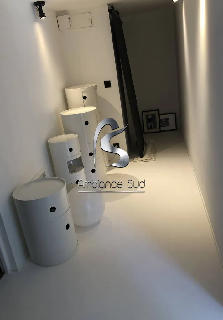 SOL EN BETON CIRE TALOCHE A SANARY 83