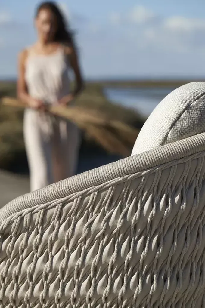 Ameublement extérieur résistant et durable avec décoration à Arcachon