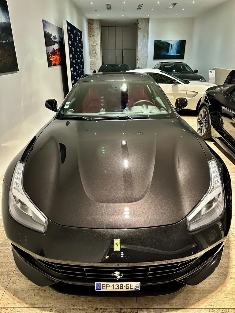 spécialiste du DETAILING sur Lyon de la protection PPF et du traitement céramique sur Ferrari 