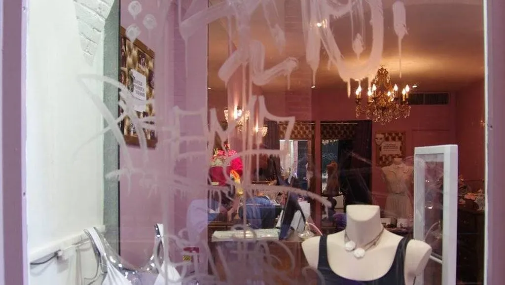 Protégez l’Image de Votre Commerce avec Starsnett Services