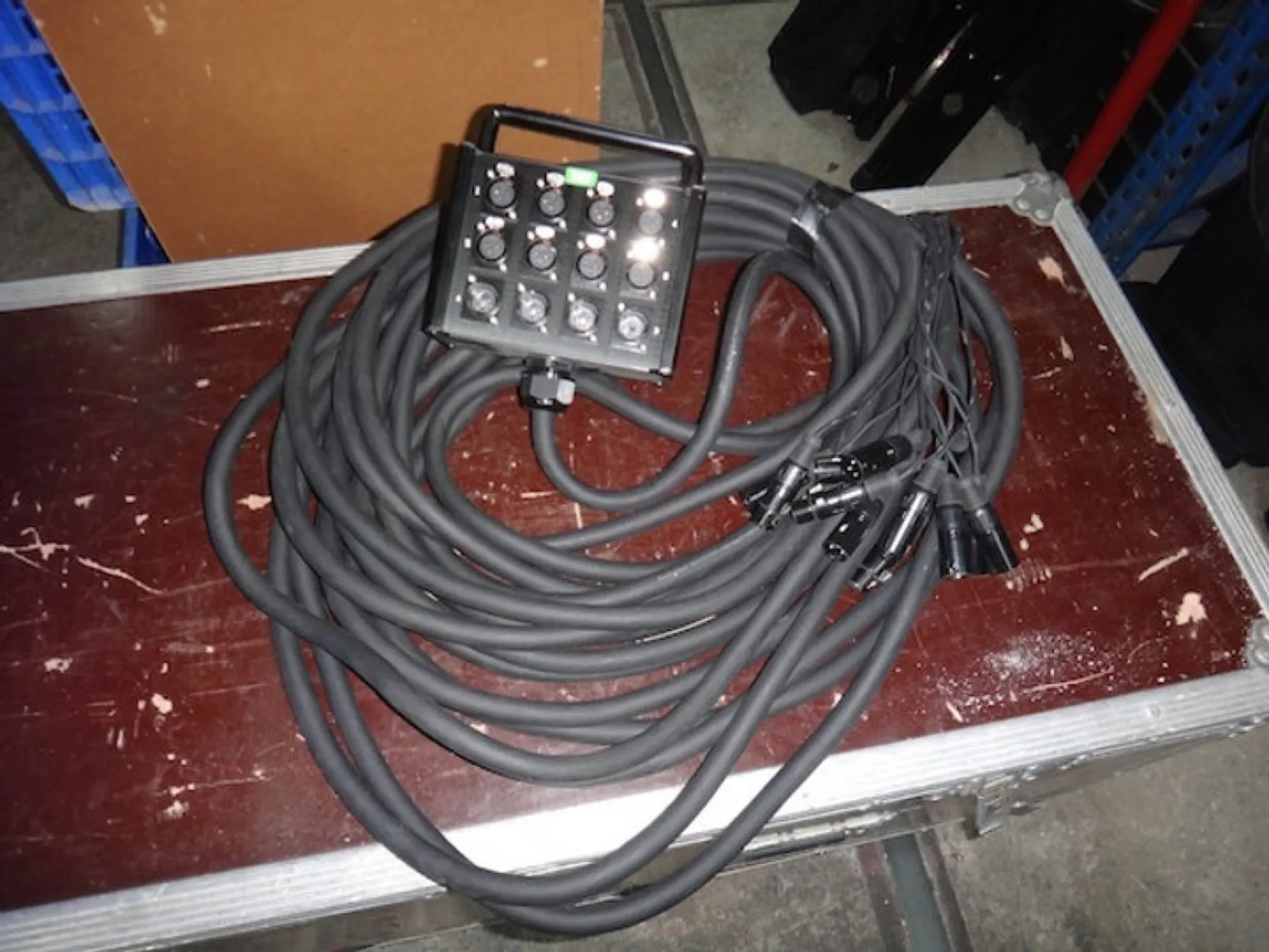 BOITIER DE SCENE 20 M 8 ENTREES