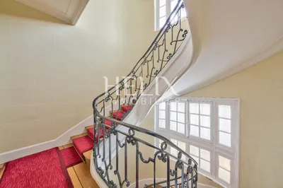 Appartement 5 pièces de 127 M² avec balcon