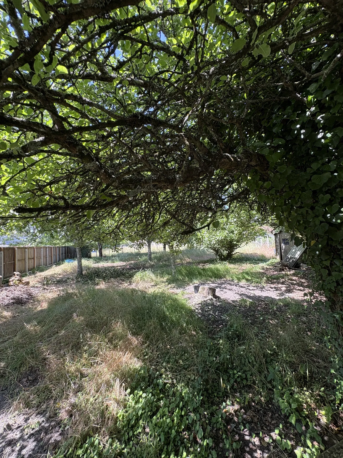 Magnifique terrain calme de 1873 m² sur la commune de Blanquefort, idéal projet investisseur pour revenus locatifs