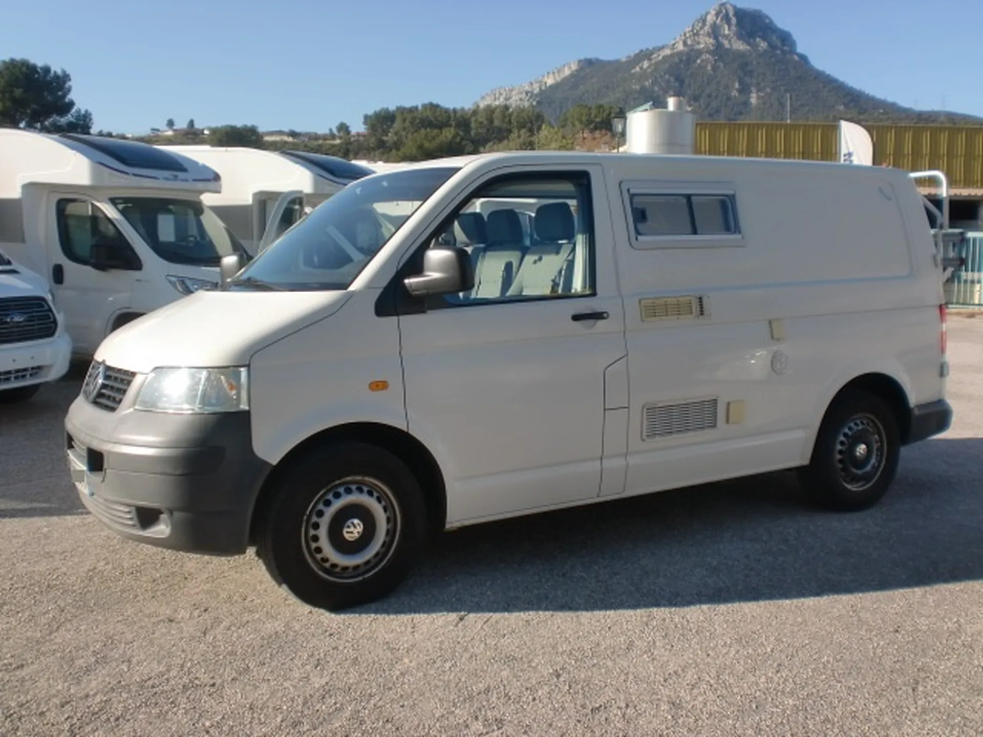 VOLKSWAGEN T5 AMENAGE