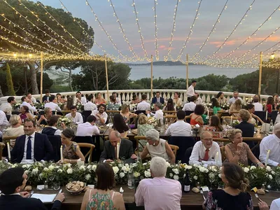 Réalisation d'un ciel étoilé pour un mariage à Hyères-les-Palmiers dans le Var