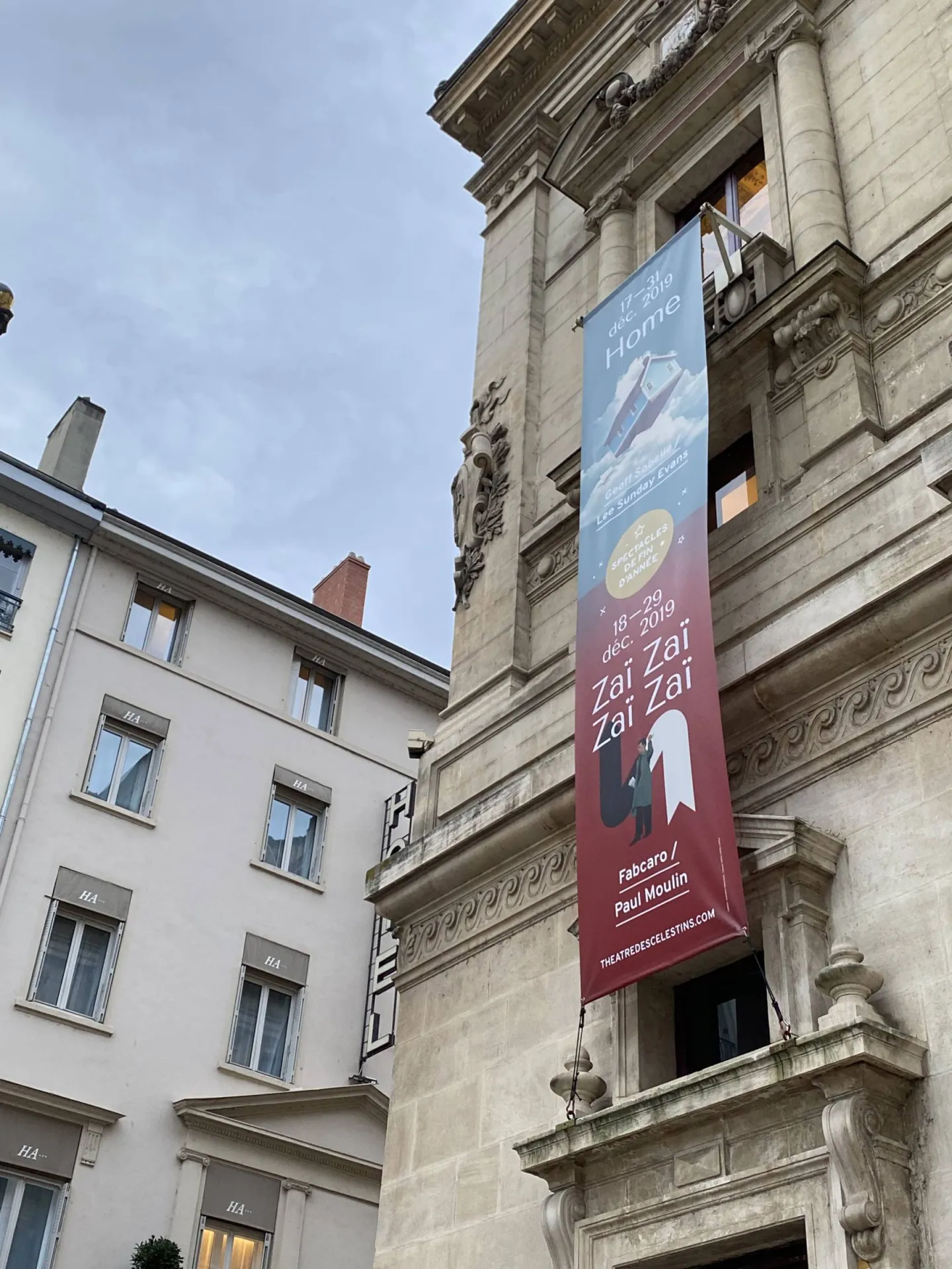 Réalisation de bâches pour la façade du théâtre des célestins par AGG PRINT à Lyon