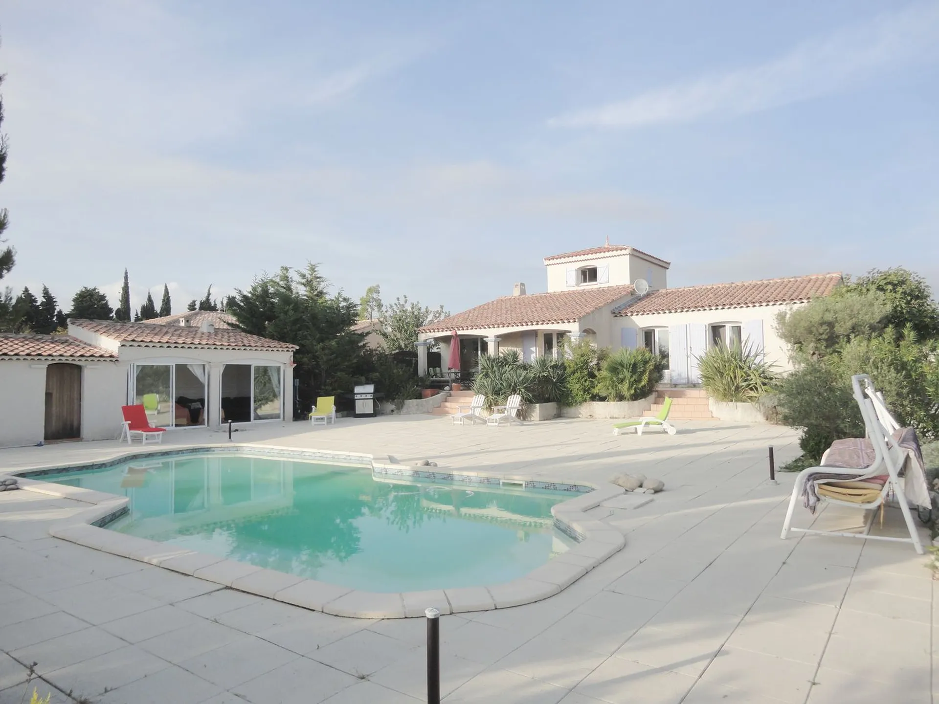 carnoux maison à la vente avec beau terrain paysager