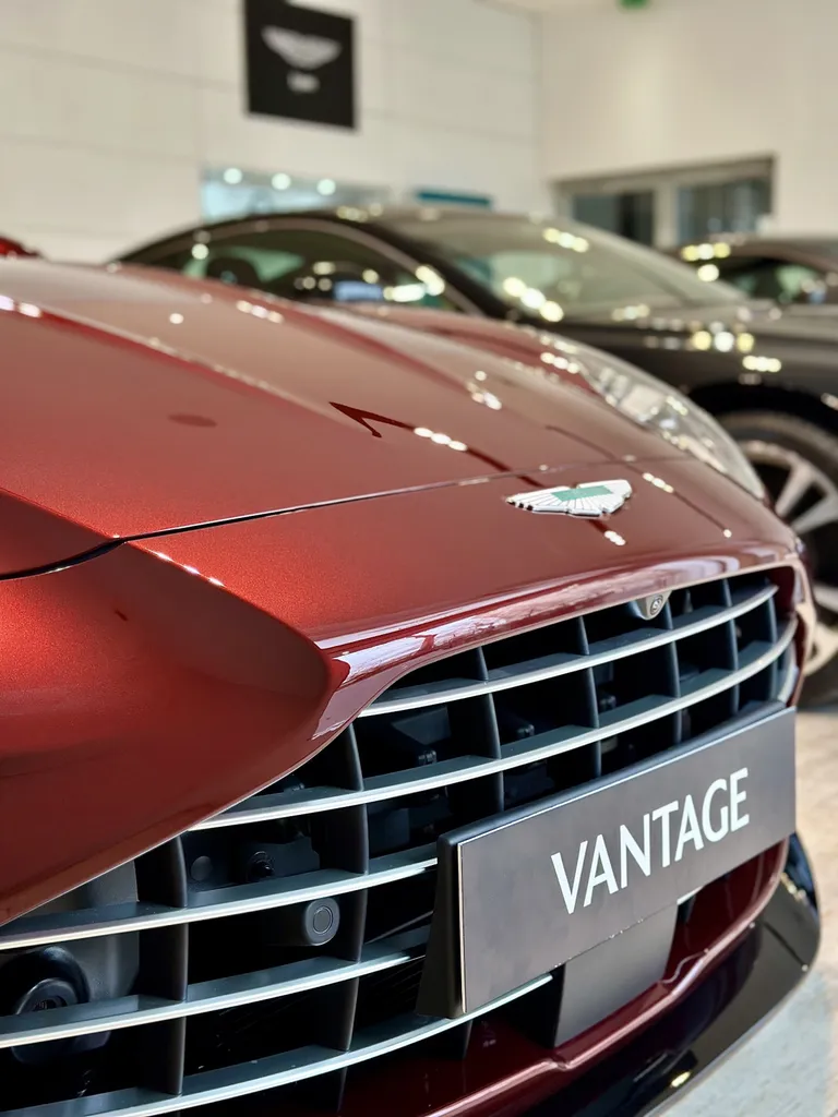 Pose de PPF pour une protection optimale de votre carrosserie en gardant l'éclat d'origine à Lyon