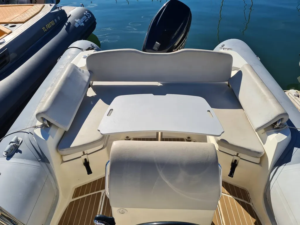 Courtier en bateaux d'occasion Toulon Var