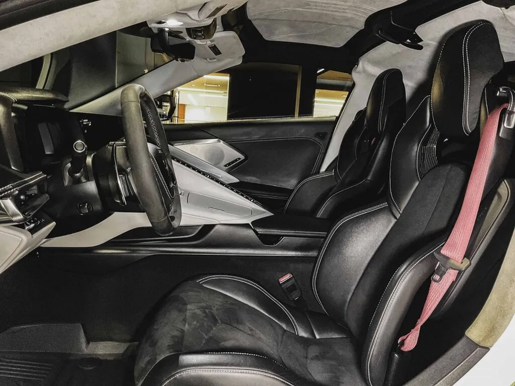 Chevrolet Corvette C8 Stingray 2020 3LT Z51 V8 6.2 / 17 000 km Supercar Américaine Import Canada Disponible Livraison Europe