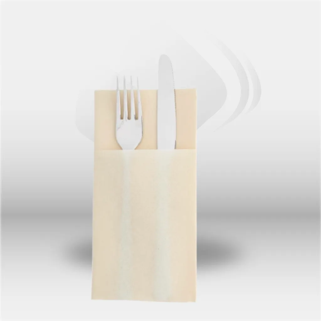 Serviettes kangourou ivoire Garcia de Pou en airlaid pour restauration professionnelle, idéales pour restaurants, traiteurs et événements, offrant une solution élégante, pratique et hygiénique pour le dressage de table et le rangement des couverts – dispo