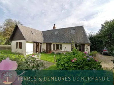 Propriété normande de caractère, 5 min de Cormeilles, 2 minutes des commerces, environnement agréable. Calvados 14