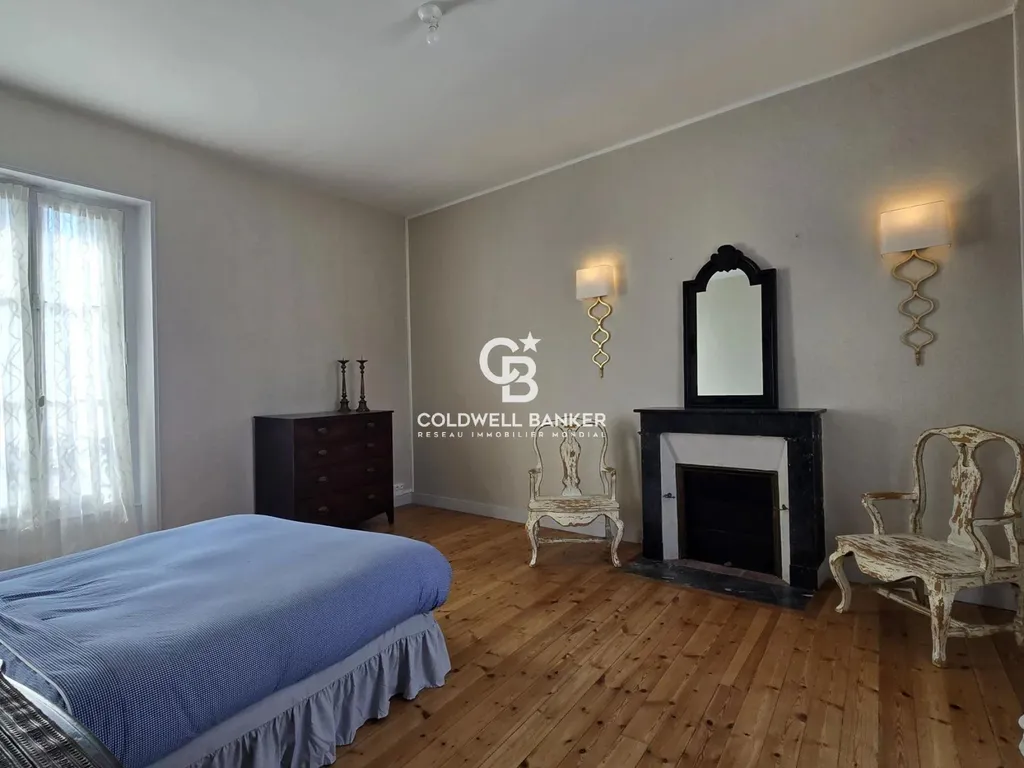 Maison de ville avec cour et dépendance à vendre – Sud Sarthe
