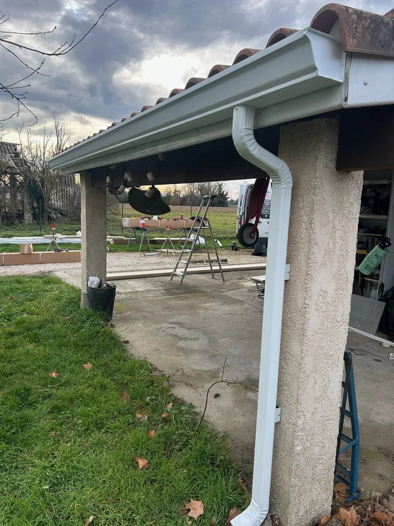 Gouttière aluminium à Muret : la solution idéale pour vos projets neuf et rénovations durables et esthétiques