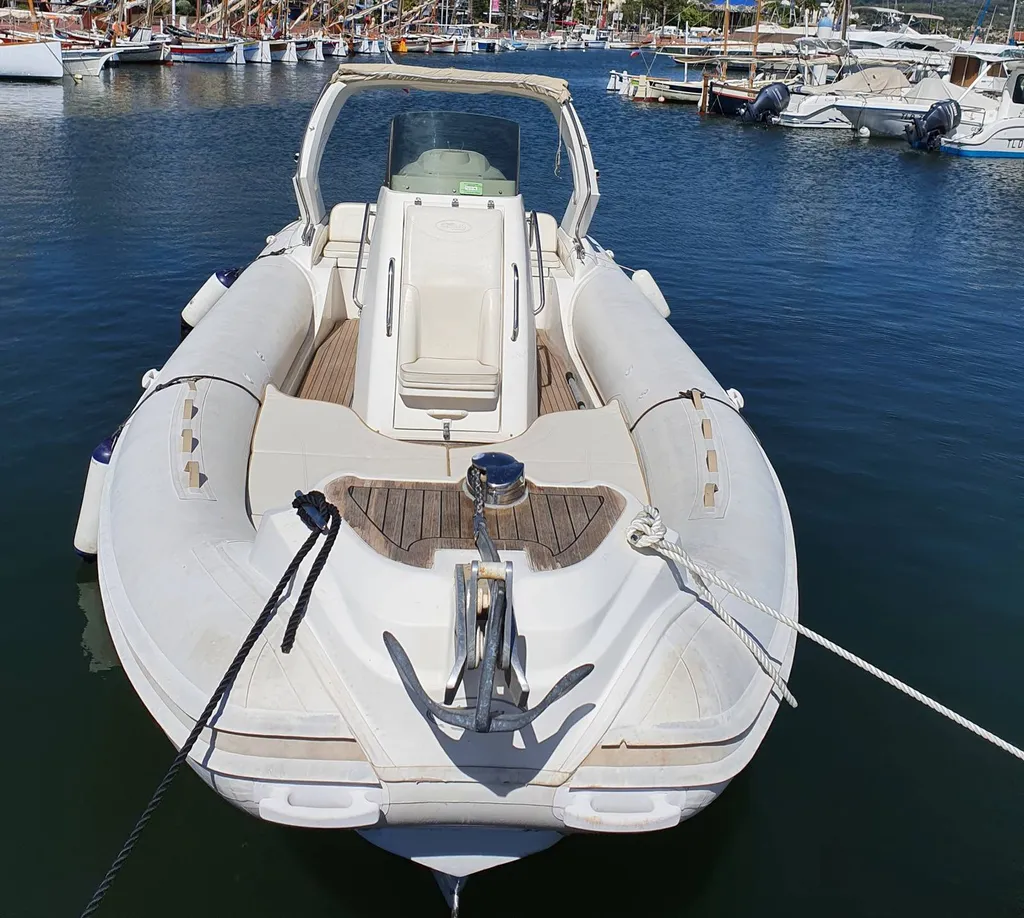 Semi-rigide Nuova Jolly King 820 Bandol Var
