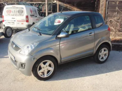 VENDU !!! Vente Voiture sans permis d'occasion AIXAM CITY grise de 2010 a Toulon dans le Var 83