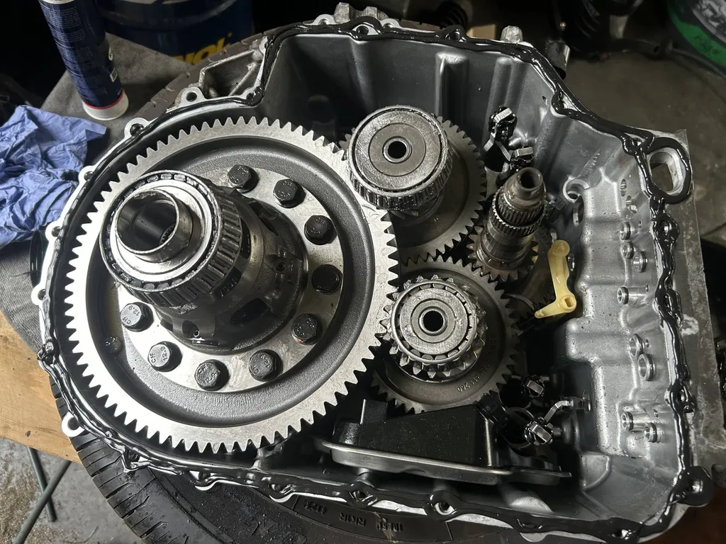 Réparation d'une boîte de vitesse automatique par nos garagistes qualifiés dans notre atelier basé près de Rouen 76