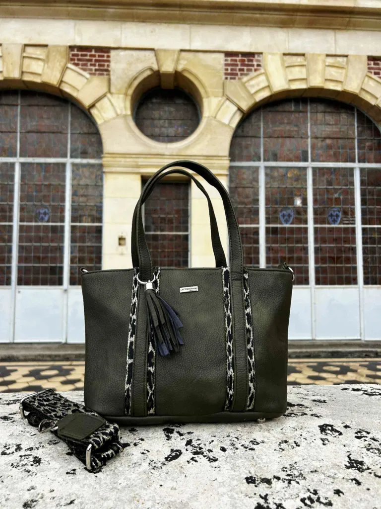 Sac les Tropéziennes kaki & motifs léopard disponible chez Evasion Eu