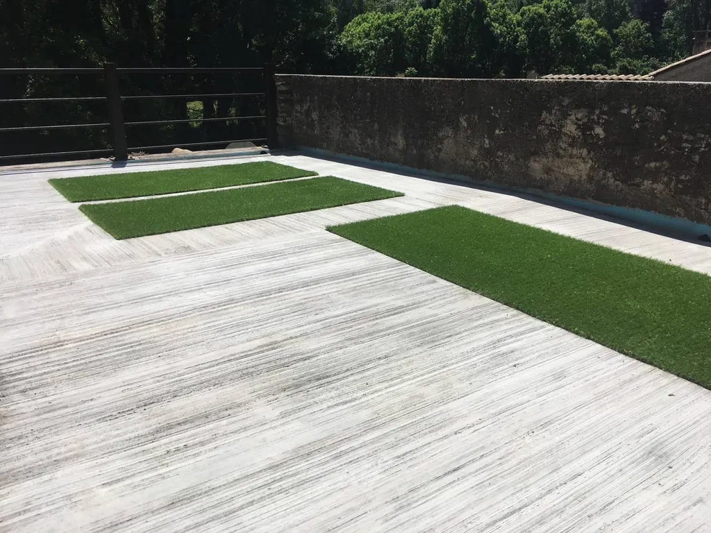 Aménagement de terrasses en béton à L'Isle sur la Sorgue