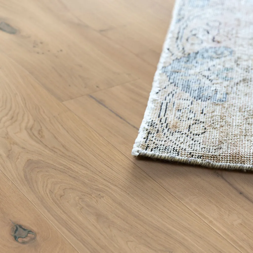 Nos experts vous conseillent sur le meilleur sol intérieur pour votre maison à Sotteville-lès-Rouen. Parquet, PVC ou stratifié ? On vous guide. Sotteville-lès-Rouen