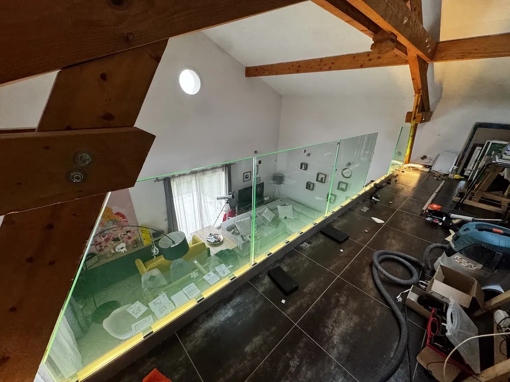 Garde-corps vitré avec rétro éclairage led