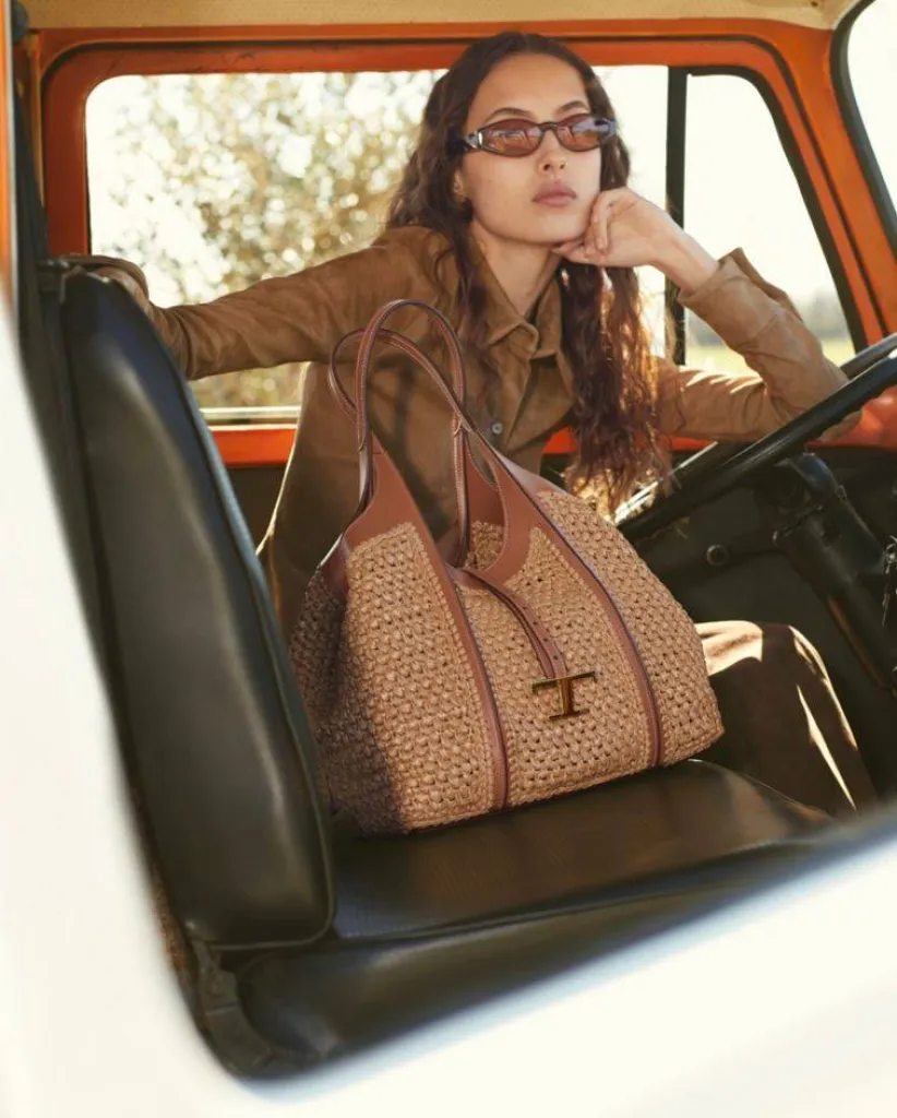 Le sac Shopping T Timeless Tod's, Printemps-été 2026 chez Sacha.