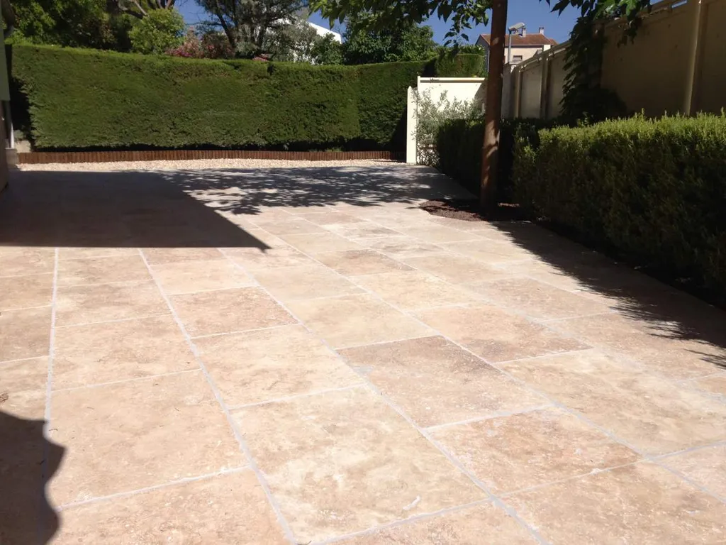 Dalles de Travertin : 40x60cm - à proximité d'Aix-en-Provence