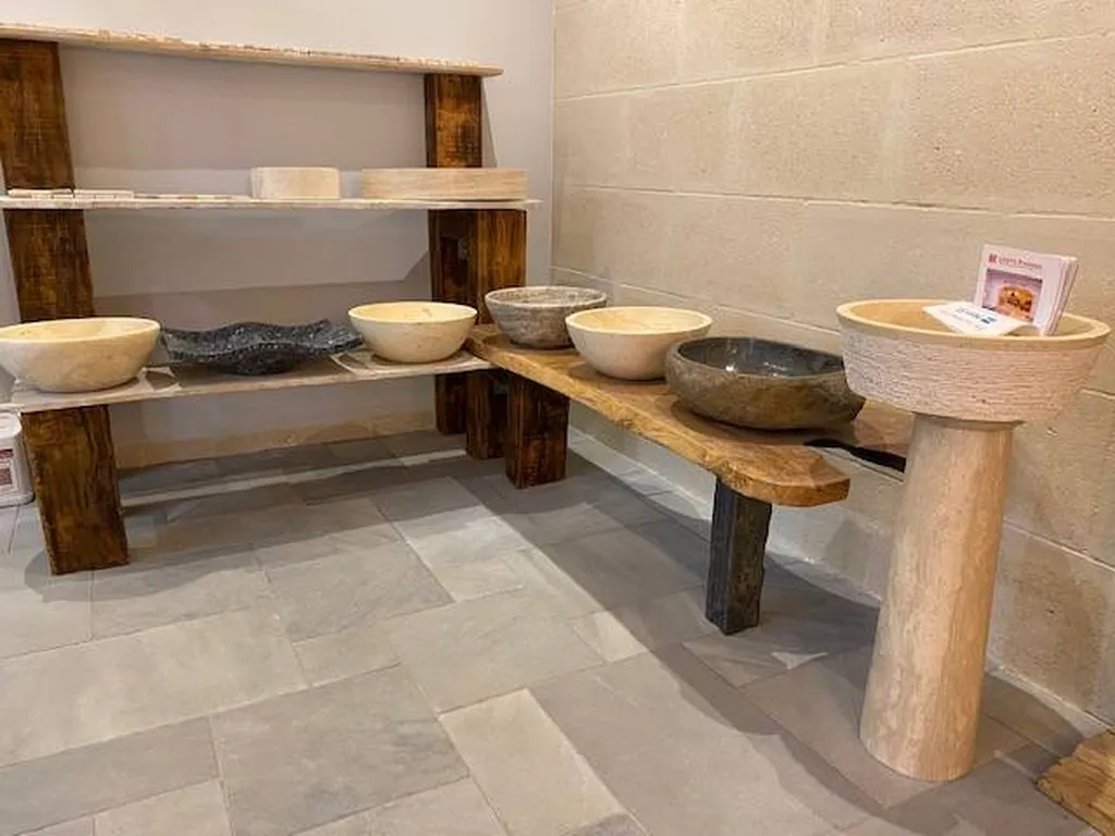 vasques en pierre naturelle sur Ambarès et Lagrave