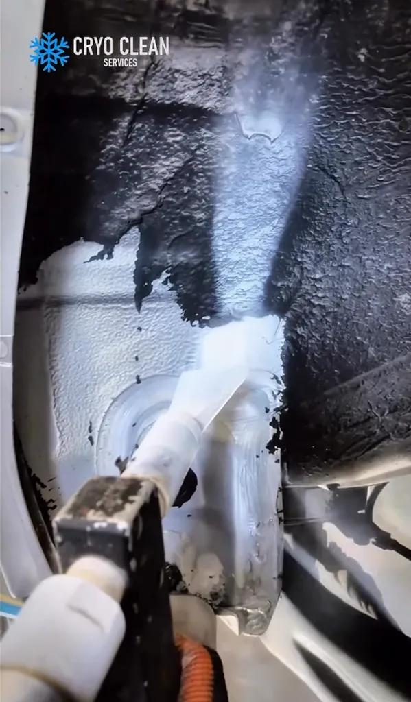 Cryo Clean Services : entreprise de nettoyage cryogénique automobile et industriel à Lyon, Genève et Valence, intervention rapide et devis gratuit