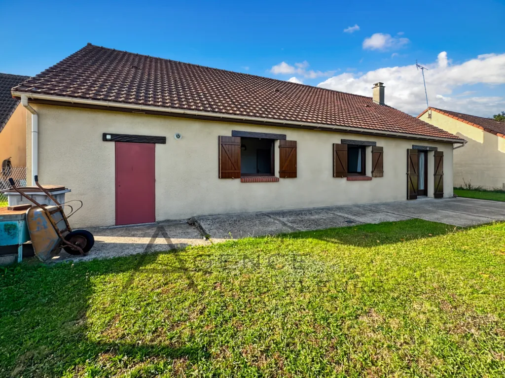 A vendre maison de plain pied de 90 m² édifiée sur 606 m² de terrain sur la commune de TOURVILLE LA RIVIERE