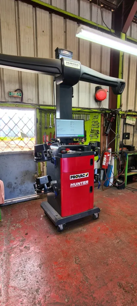Géométrie et parallélisme dans notre garage de la Farlède à proximité de Toulon
