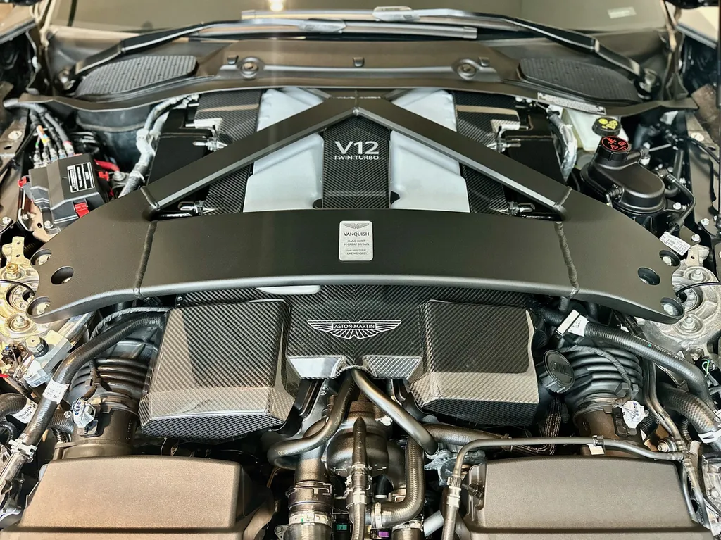 protection carrosserie DETAILING film PPF proche de Lyon Aston Martin Vanquish 