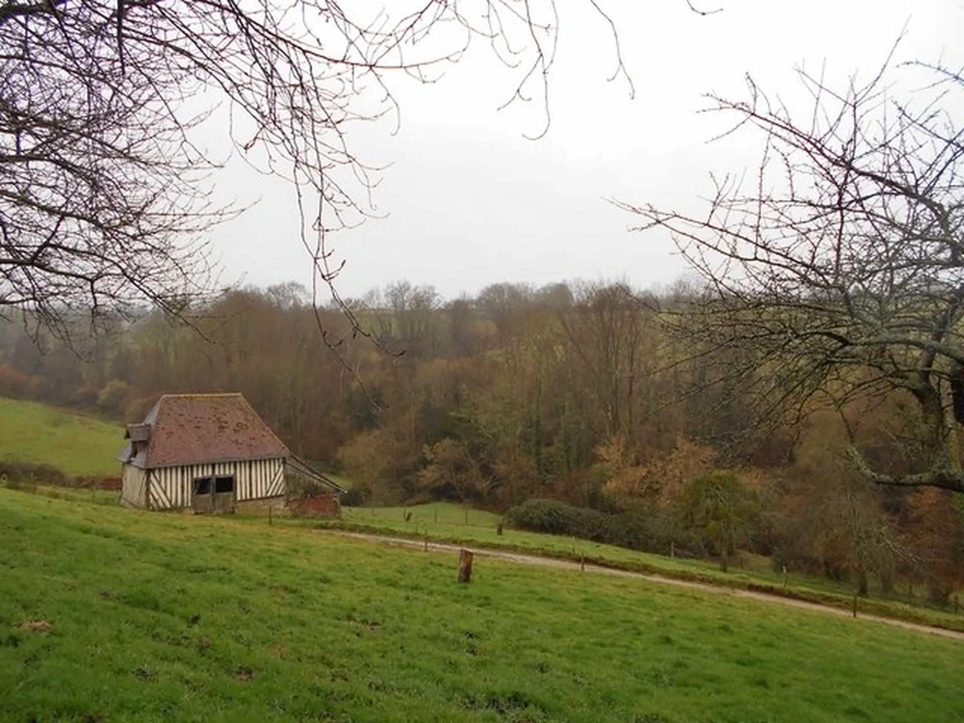 MAISON NORMANDE AVEC VUE, PROCHE PONT L'EVEQUE, CALVADOS 14