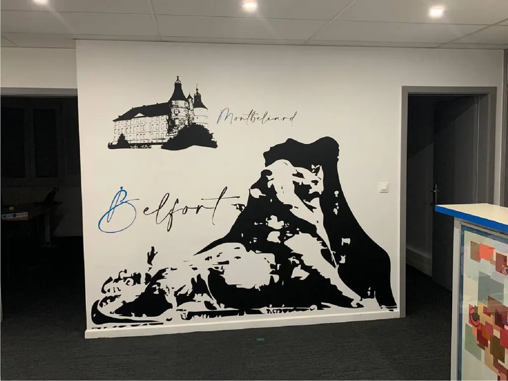 tdc-adhesif-mural-personnalise-socotec-belfort