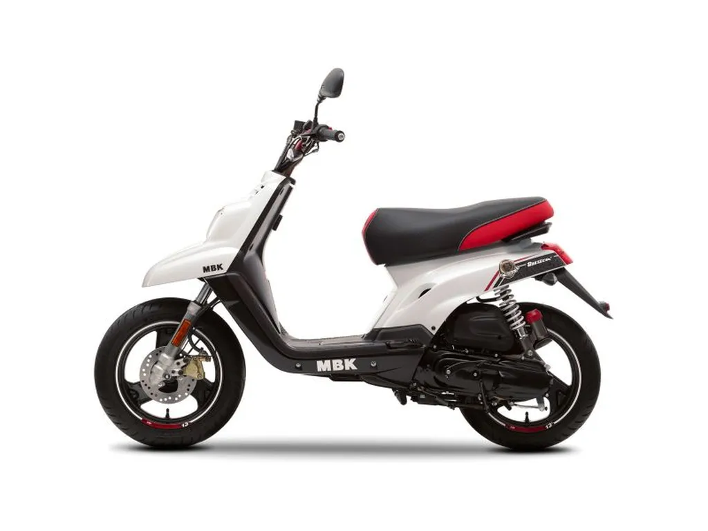 MBK BOOSTER NAKED 13 POUCES HYERES