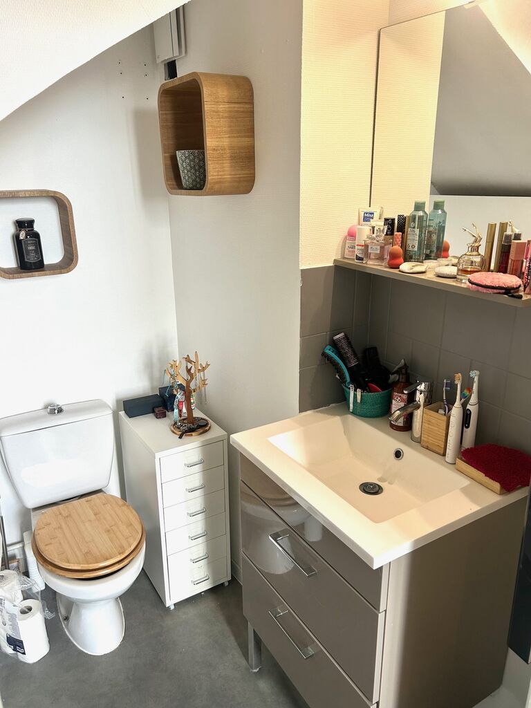 Joli T2 rénové dans immeuble en pierre Bordeaux Caudéran, Parc Bordelais