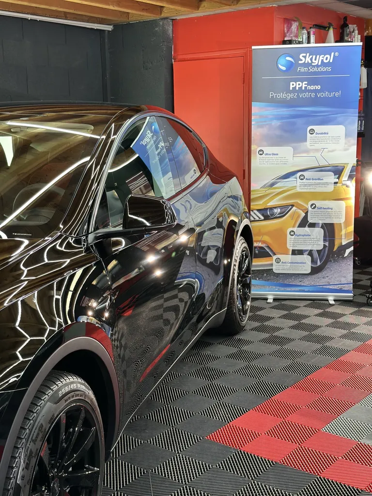 protection film plastique PPF paint protection film Lyon Tesla model Y